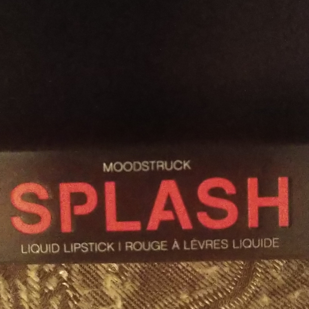 Moodstruck Splash liquid lipstick STUBBORN